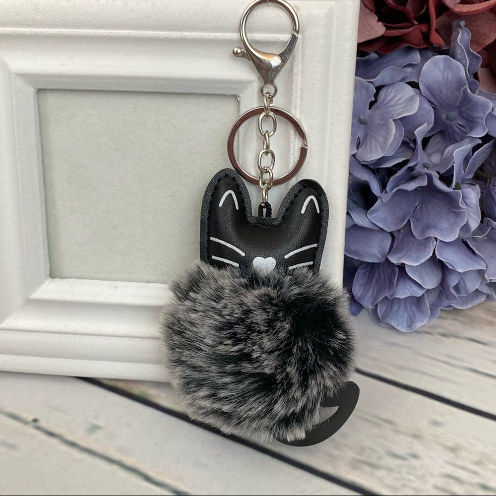 Black Kitty Cat with Grey Pom Pom Keychain - Picture 7 of 16